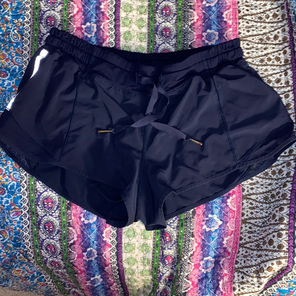 LULU LEMON shorts